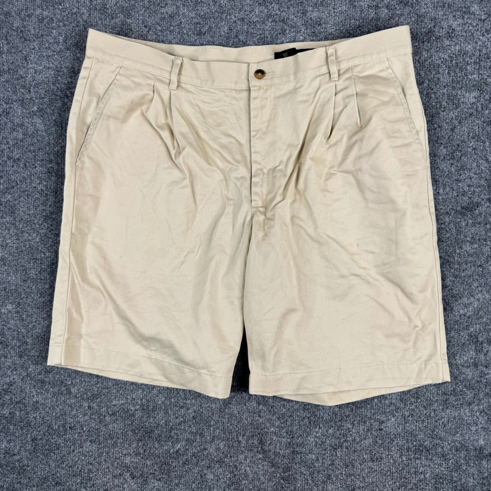 Greg Norman Shorts Mens Size 38 Beige Pleated Cotton Casual Golf Chino Good
